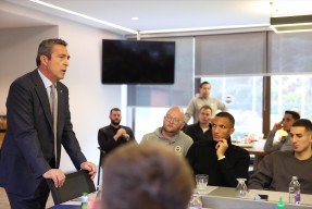 PG soft game-今晚欧超杯传出新动向，北京国安调整名单，管理层表态——压力陡增，球队文化再被提及的简单介绍-PG soft game